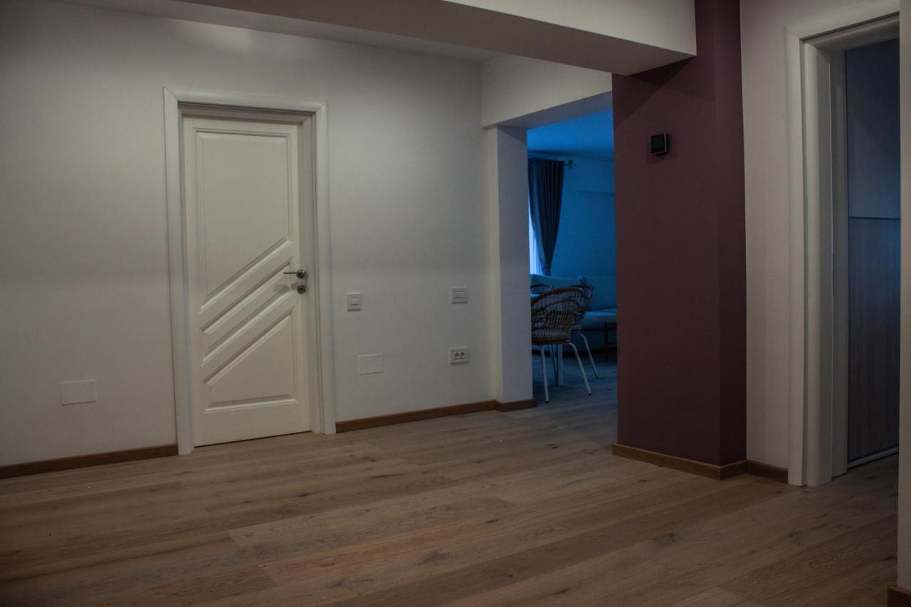 Eurocomfort Apartments Piatra Neamţ Exteriör bild
