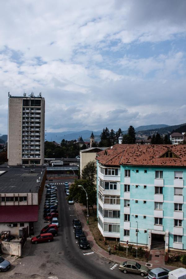 Eurocomfort Apartments Piatra Neamţ Exteriör bild