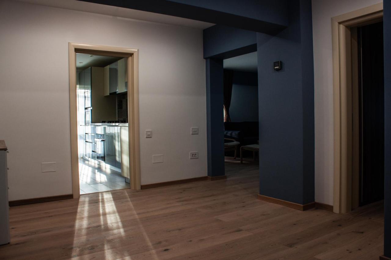 Eurocomfort Apartments Piatra Neamţ Exteriör bild