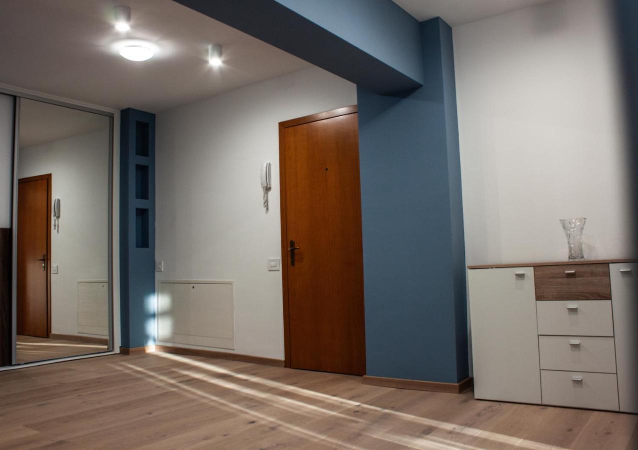 Eurocomfort Apartments Piatra Neamţ Exteriör bild